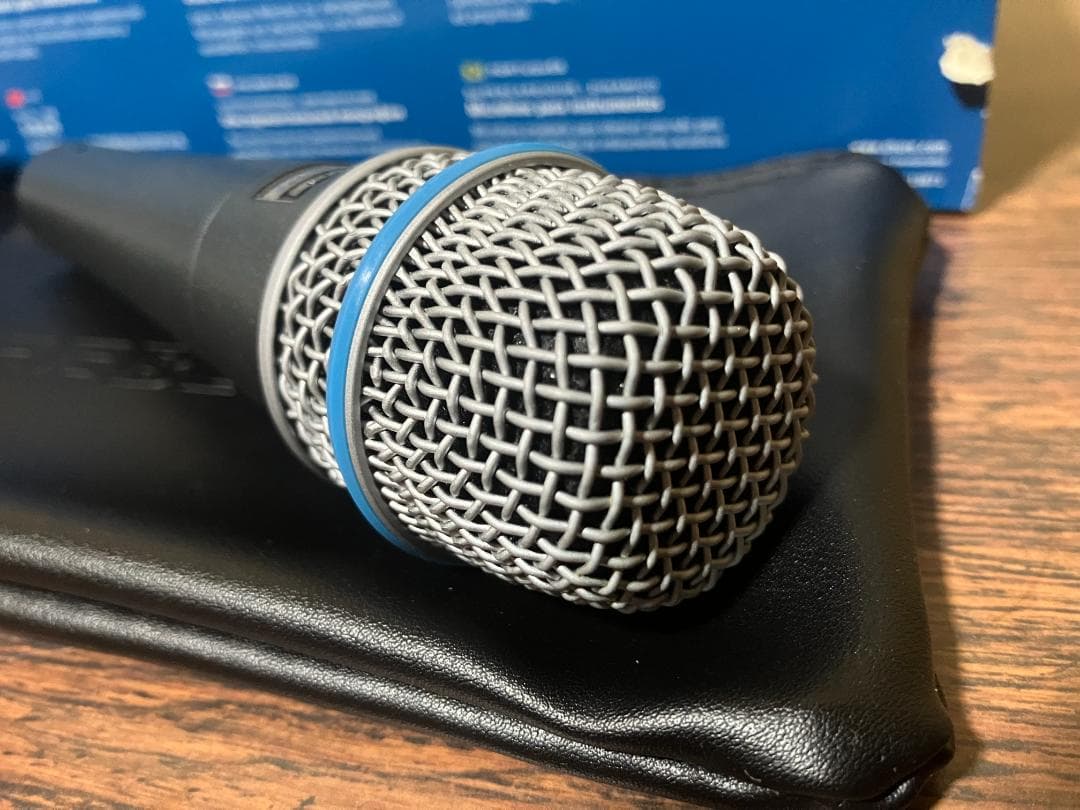 【コンデンサーのようなダイナミック】Shure Beta57A マイク