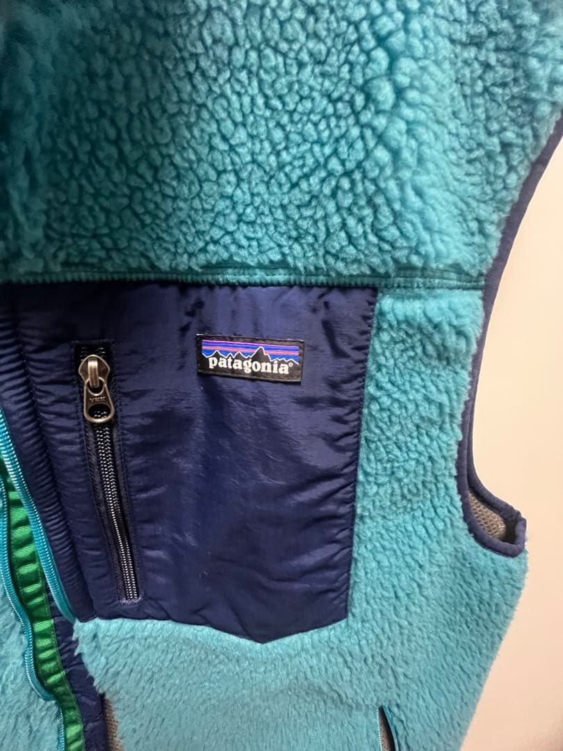 patagonia フリースベスト 青
