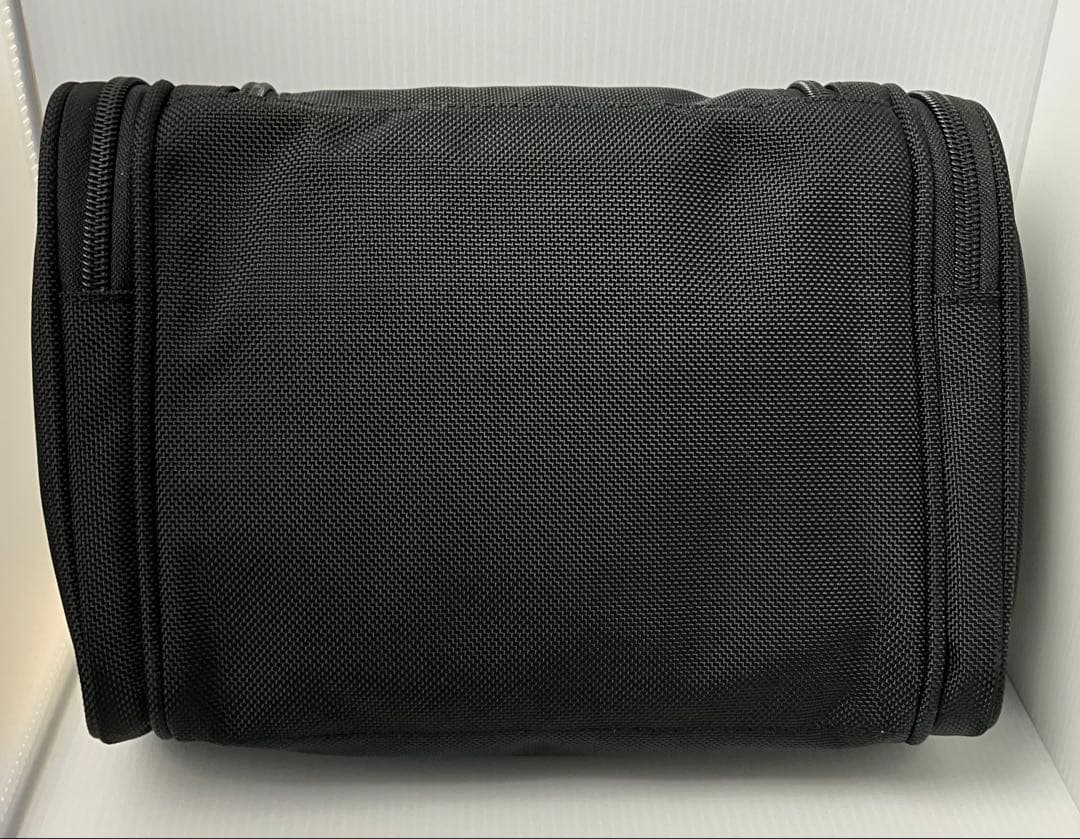 ほぼ新品 美品廃盤 TUMI トゥミ トラベルポーチ 22191D4