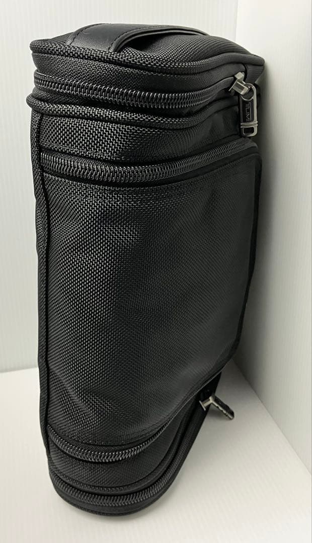 ほぼ新品 美品廃盤 TUMI トゥミ トラベルポーチ 22191D4