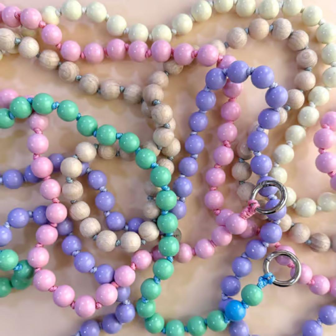 2e chests購入⭐︎ UPBEADS携帯ストラップ美品