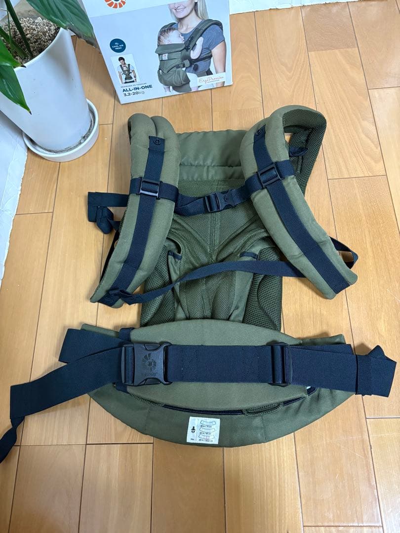 ergobaby エルゴベビー オムニ360 OMNI360 クールエア カーキ