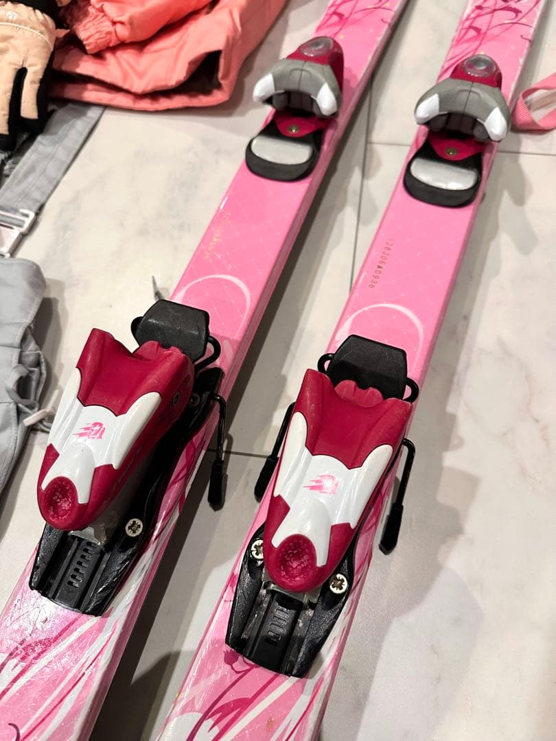 ジュニア用140cm スキー板、ブーツ、6点セット