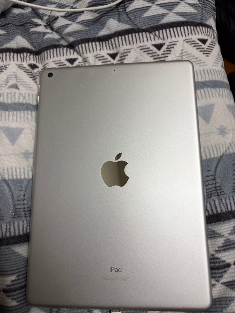 Apple iPad 第9世代シルバー 本体 64GB
