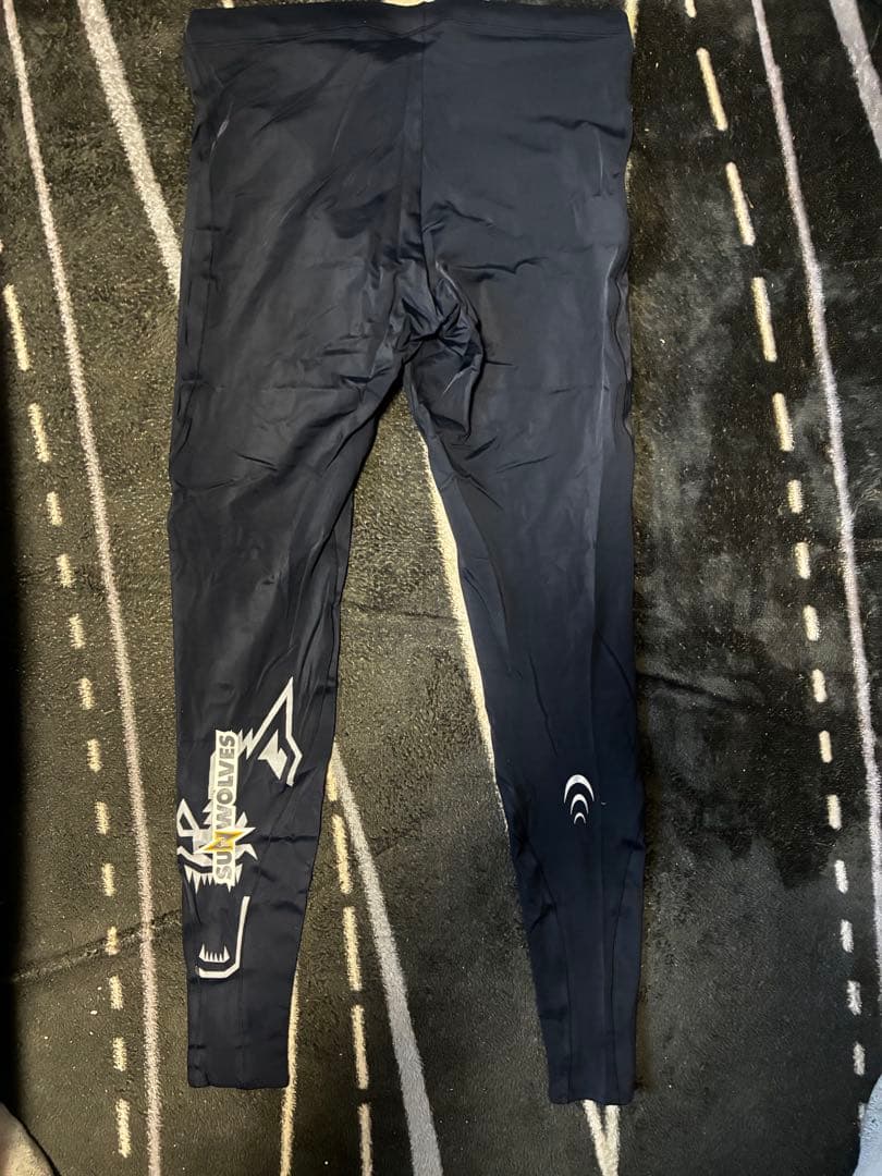 C3fit スーパーラグビーSunwolves ロゴ入りタイツ