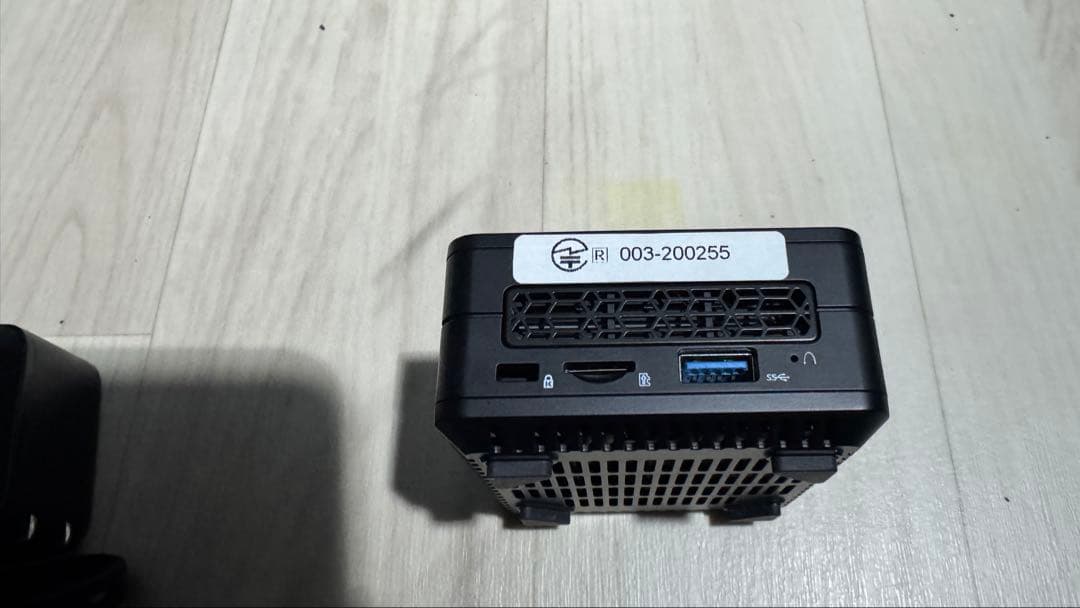 ミニPC MINISFORUM EM680 R7-6800U 16GB 512GB