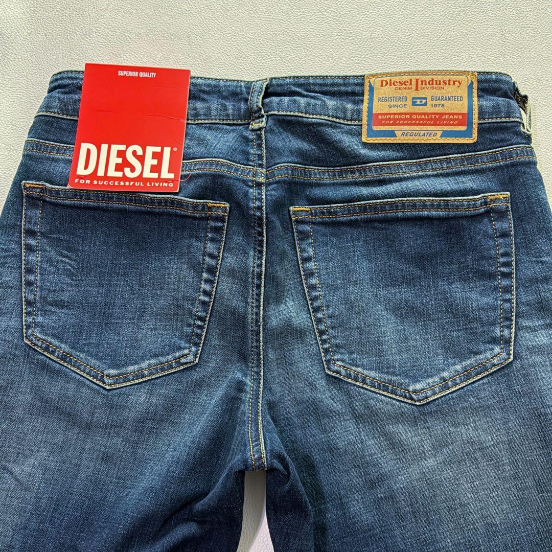 【新品未使用タグ付】ディーゼル 1969 D-EBBEY ブーツカット W27