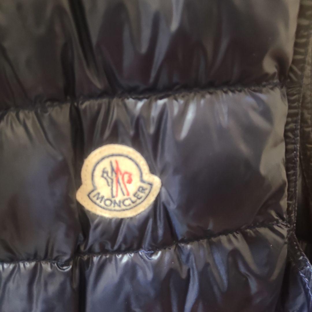 Moncler ネイビー ダウンベスト