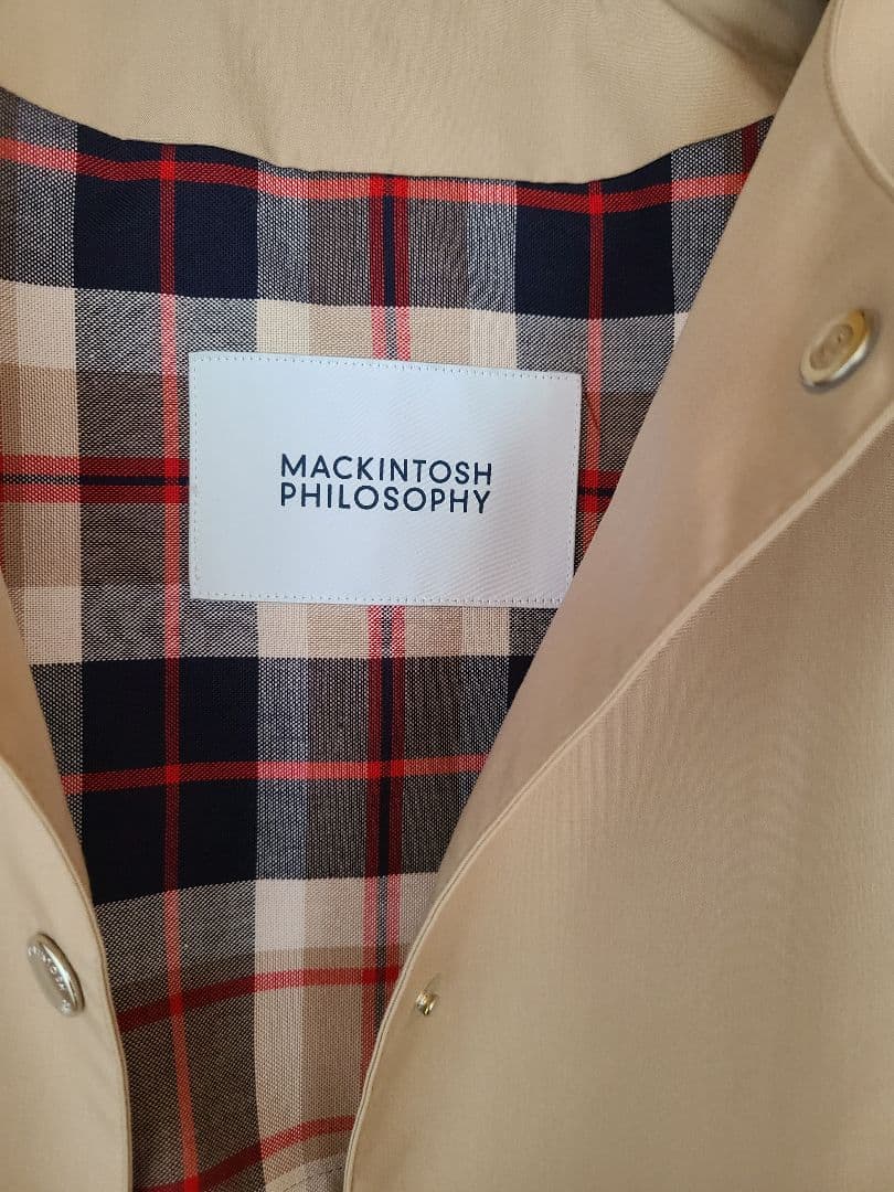 マッキントッシュ　フィロソフィ　ノーカラーコート