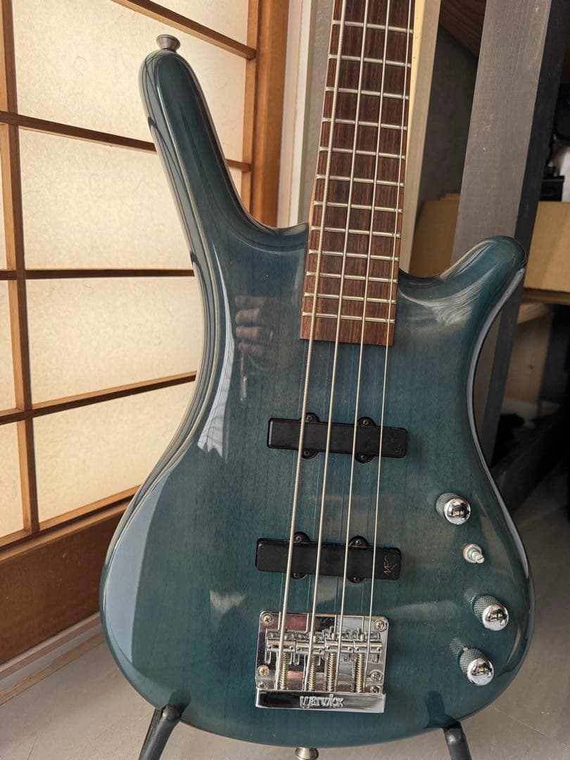 ベース Warwick rockbass Corvette