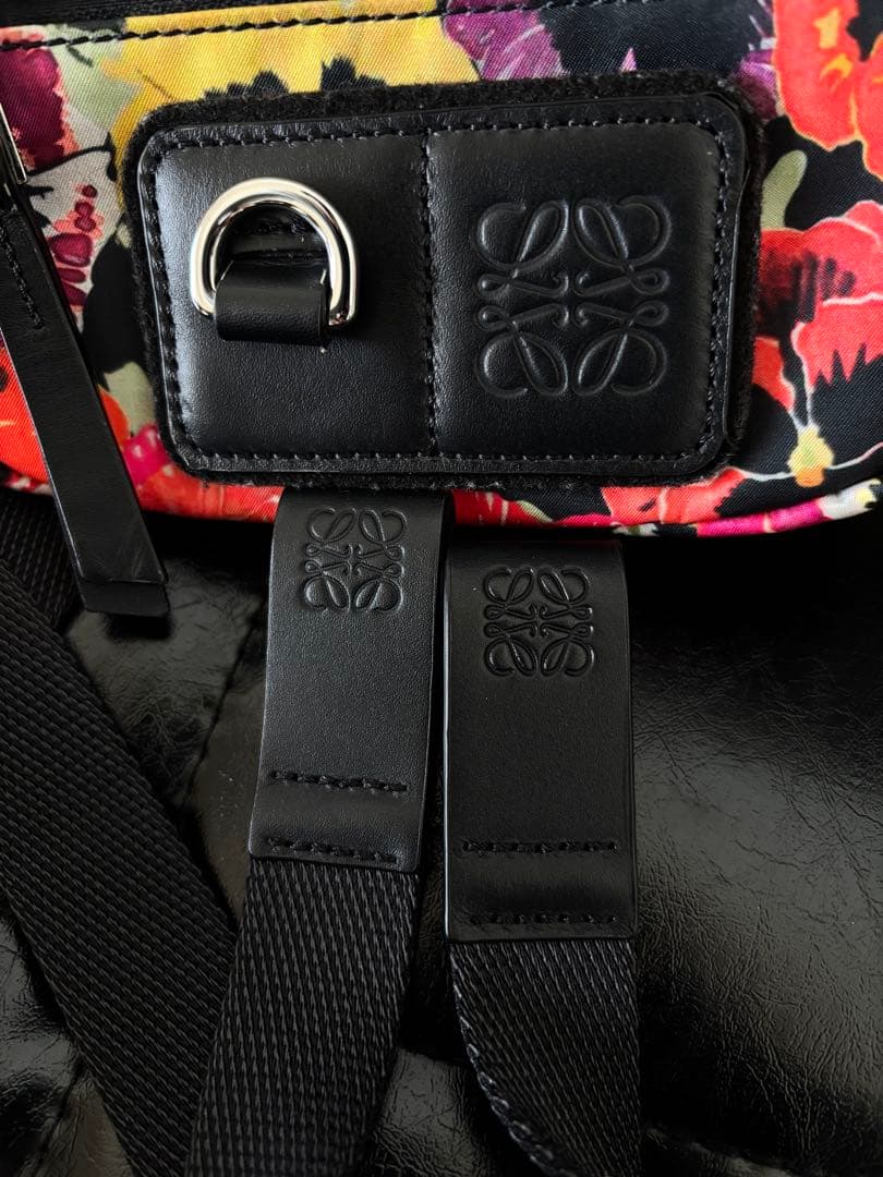 LOEWE ボディバック