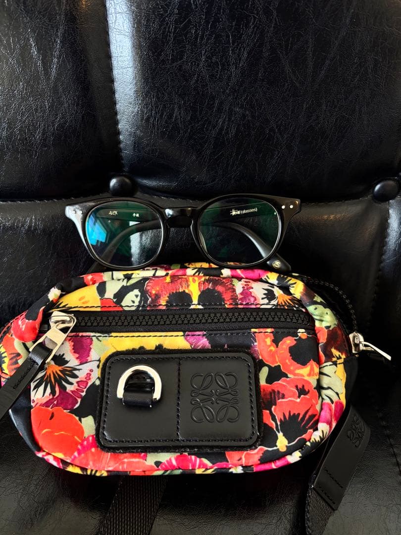 LOEWE ボディバック
