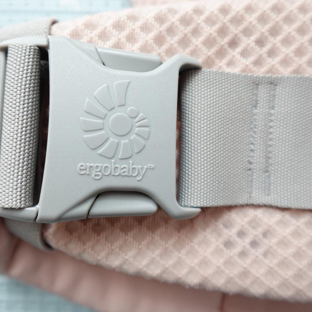 【美品】エルゴベビー オムニブリーズ ピンククォーツ 抱っこ紐　Ergobaby