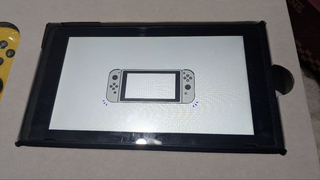 ニンテンドースイッチ本体、Joy-Con(L)/(R)セット