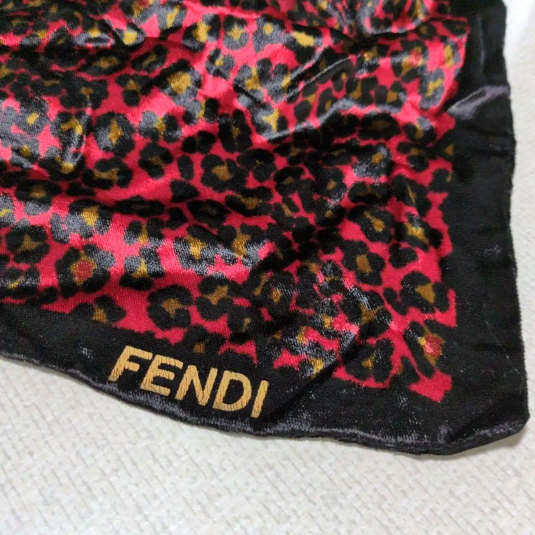 ☆美品☆ FENDI レオパード柄 マフラー ストール 赤 黒 金