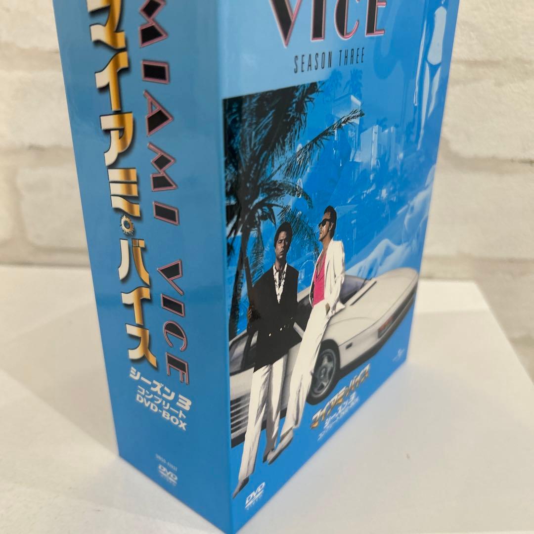 マイアミ・バイス シーズン3 コンプリートDVD-BOX〈8枚組〉