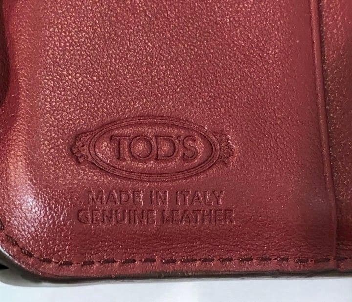 ※値下げ不可 ☆希少 TOD'S 高級本牛革 Ｔタイムレス ウォレット