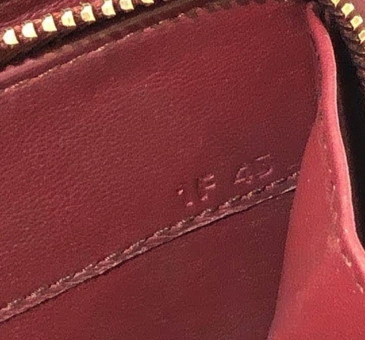 ※値下げ不可 ☆希少 TOD'S 高級本牛革 Ｔタイムレス ウォレット