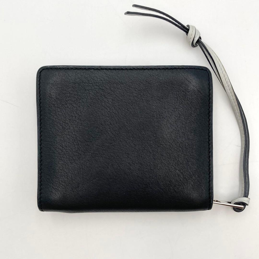 たなたな✨LOEWE 二つ折り財布 アナグラム レザー 黒 パンチングロゴ
