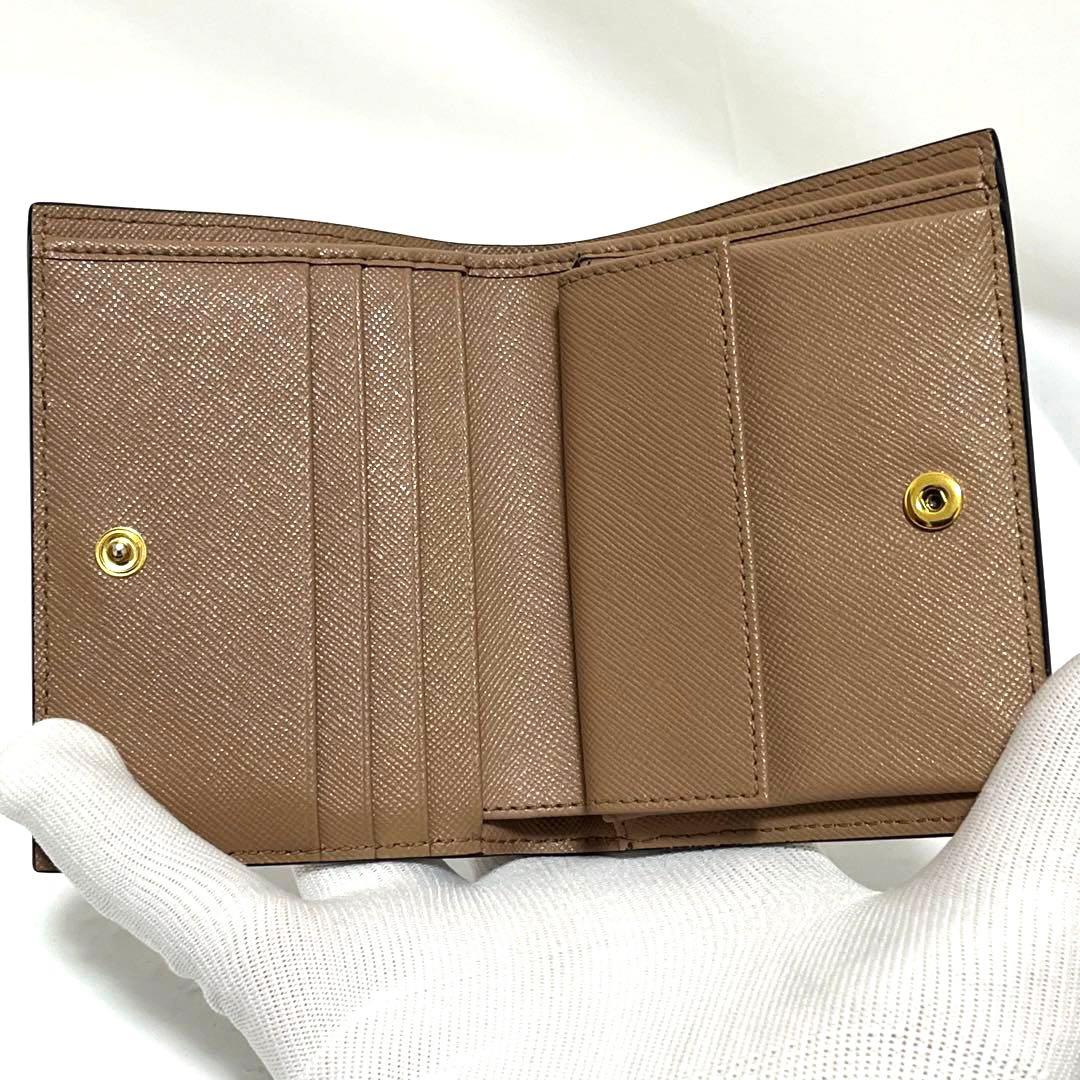 【カリン】【極美品】MARNI マルニ 二つ折り財布 ブラウン