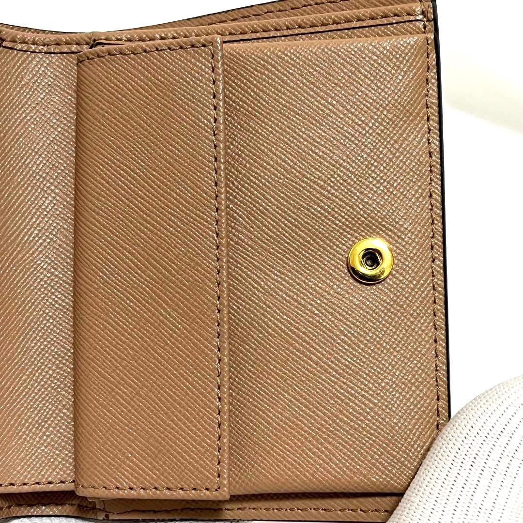 【カリン】【極美品】MARNI マルニ 二つ折り財布 ブラウン