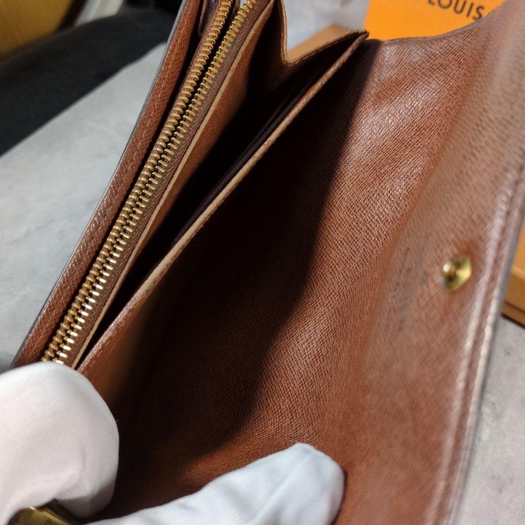 Louis Vuitton モノグラム ポルトフォイユサラ 二つ折り財布