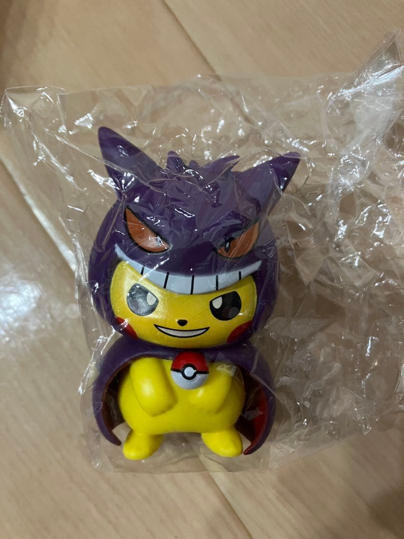 ピカチュウ亜種　フィギュア　ポケモン