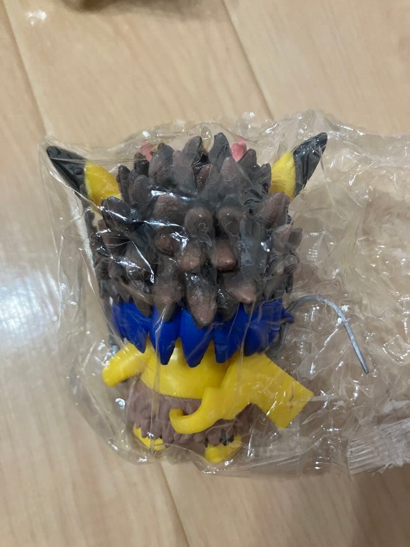 ピカチュウ亜種　フィギュア　ポケモン