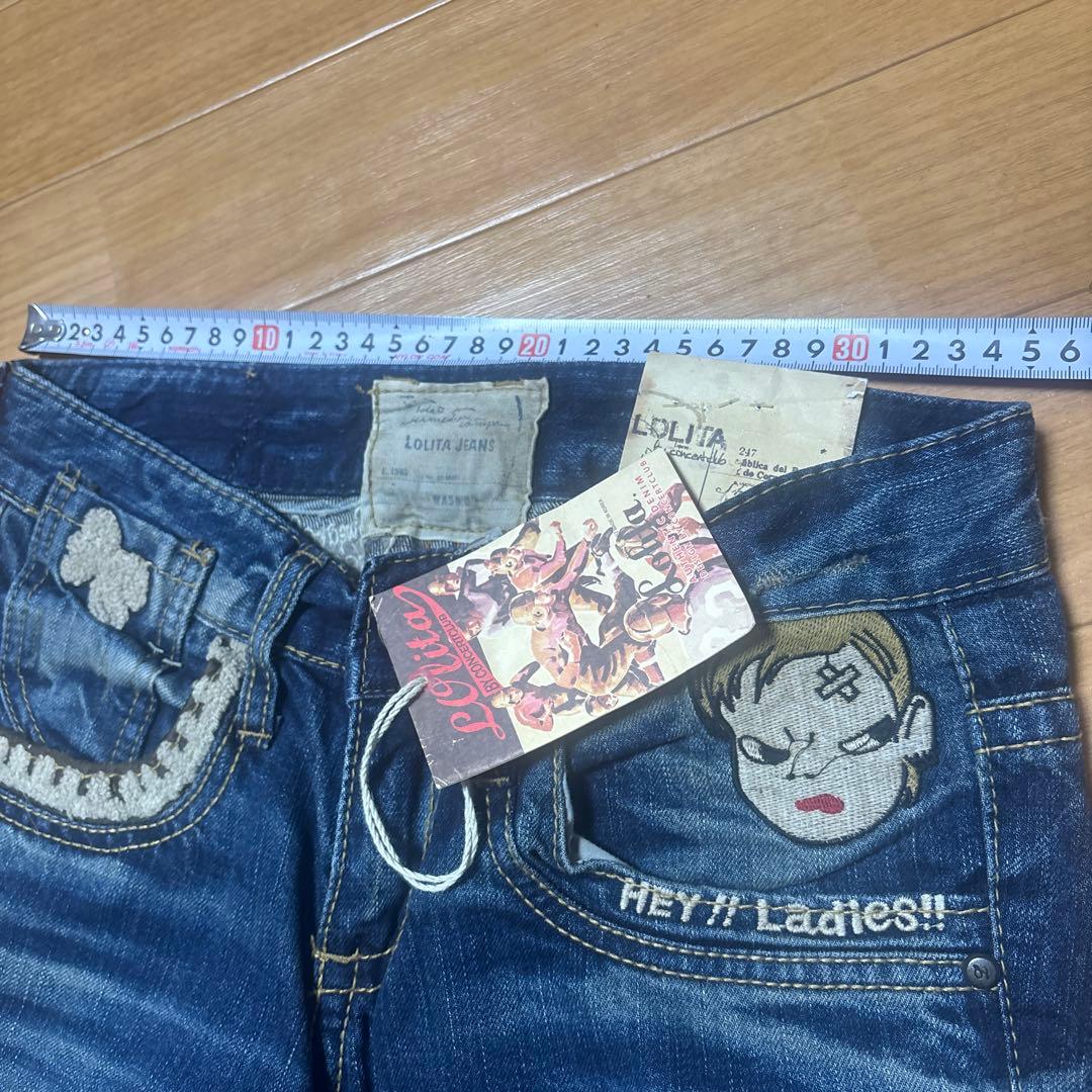 Lalita キャラクター刺繍 デニムパンツ新品。XXS。