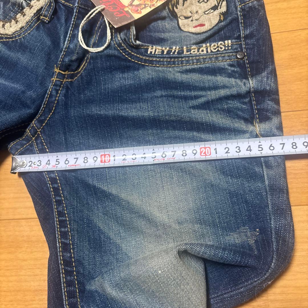 Lalita キャラクター刺繍 デニムパンツ新品。XXS。