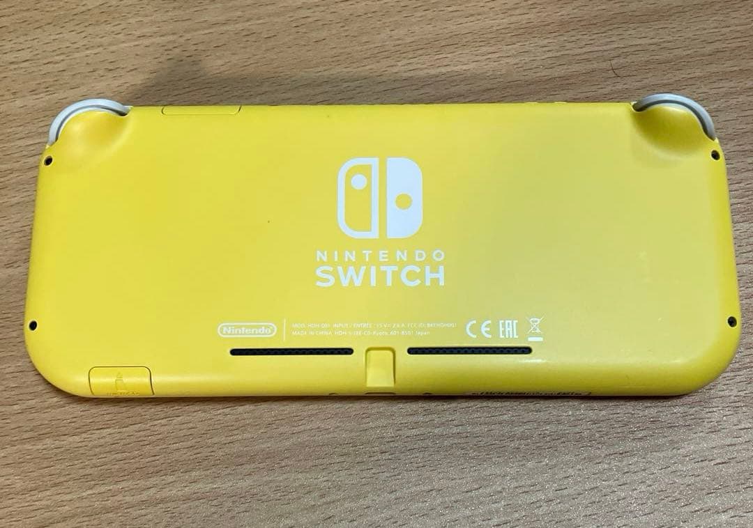 Nintendo Switch Lite イエロー　充電器　箱あり