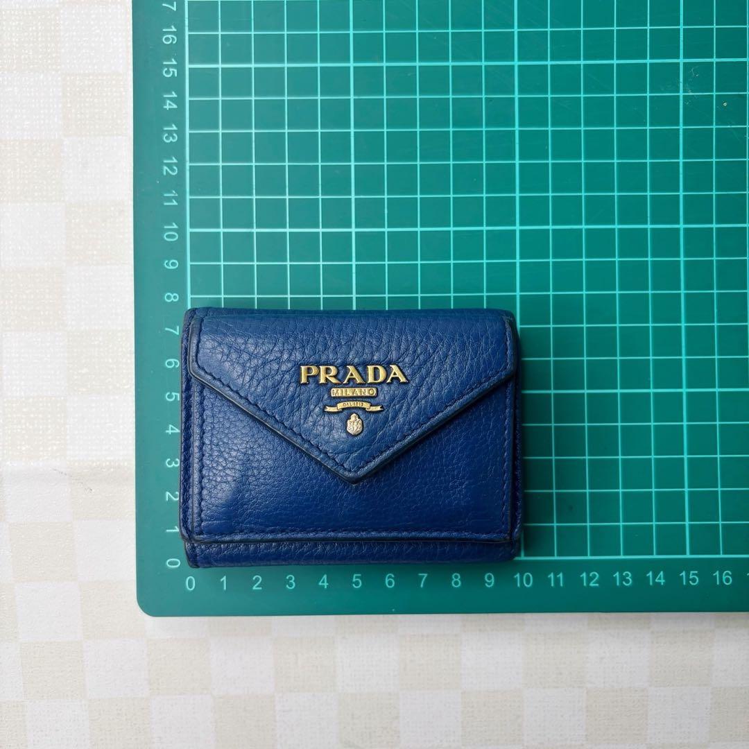 極美品　PRADA プラダ　三つ折り財布　コンパクトウォレット　M711★