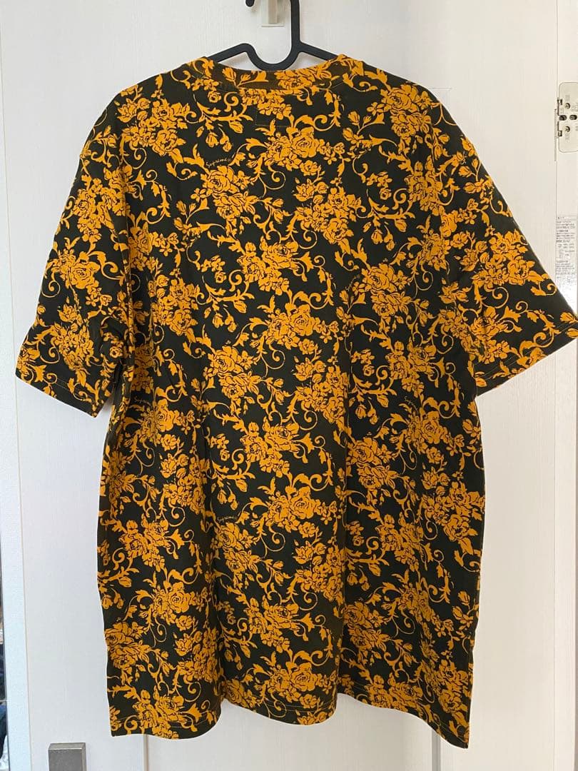 Supreme☆Small Box Tee☆L☆Black Floral