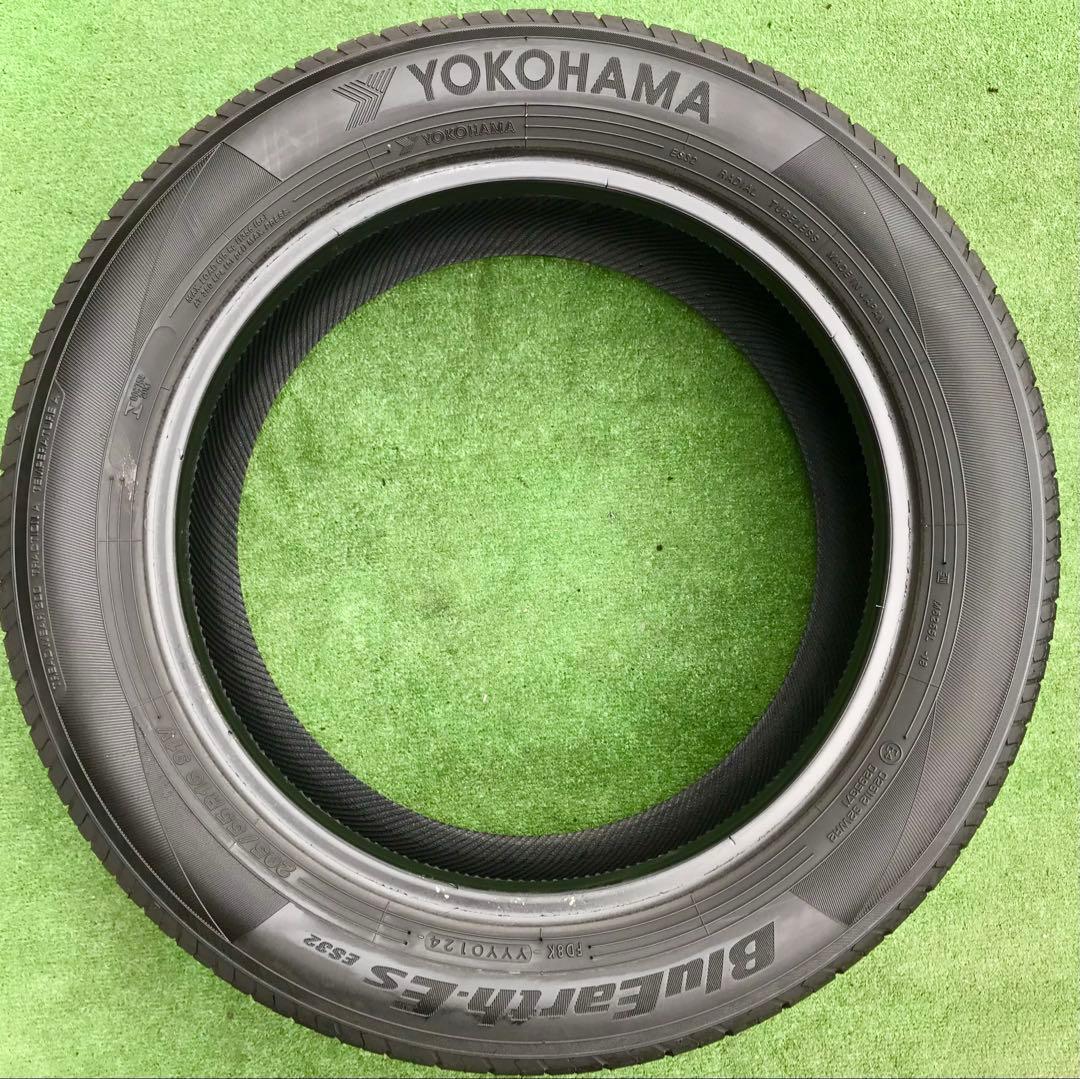 205/55 R16 YOKOHAMA BluEarth ES32、　2024年
