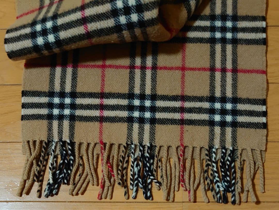C*y様 【極美品】Burberry ノバチェック柄マフラーラムウール100％