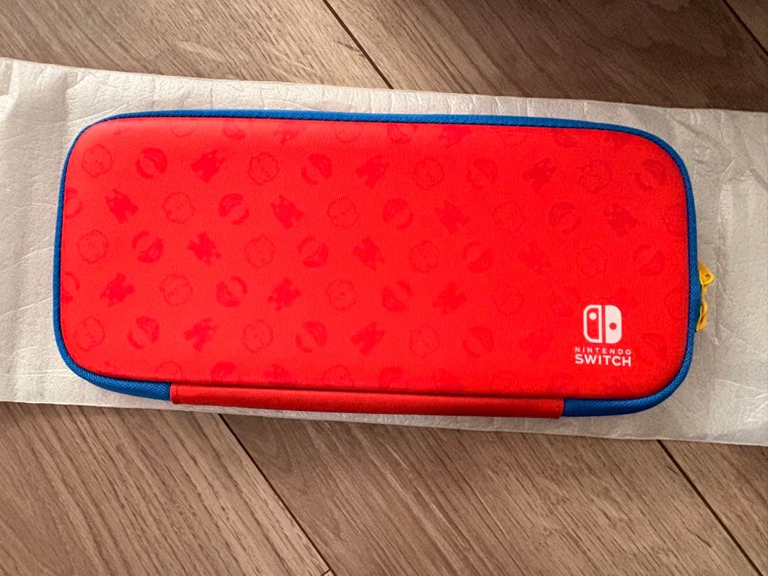 Nintendo Switch レッド 本体 + キャリングケース