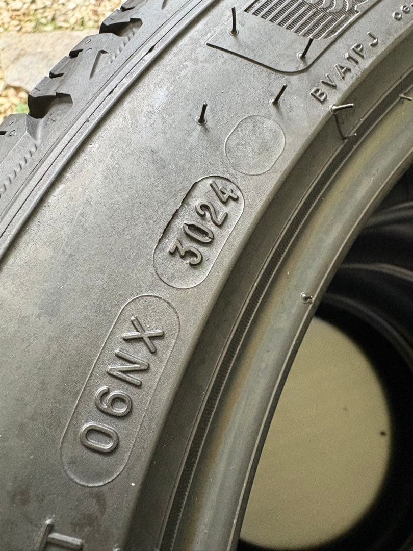 はるおっちゃん バリ山24年製造ミシュラン X-ICE225/45r18