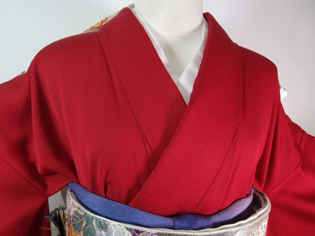 振袖 赤×黒 花文様 グラデーション パールトーン加工 モダン 成人式 晴れ着