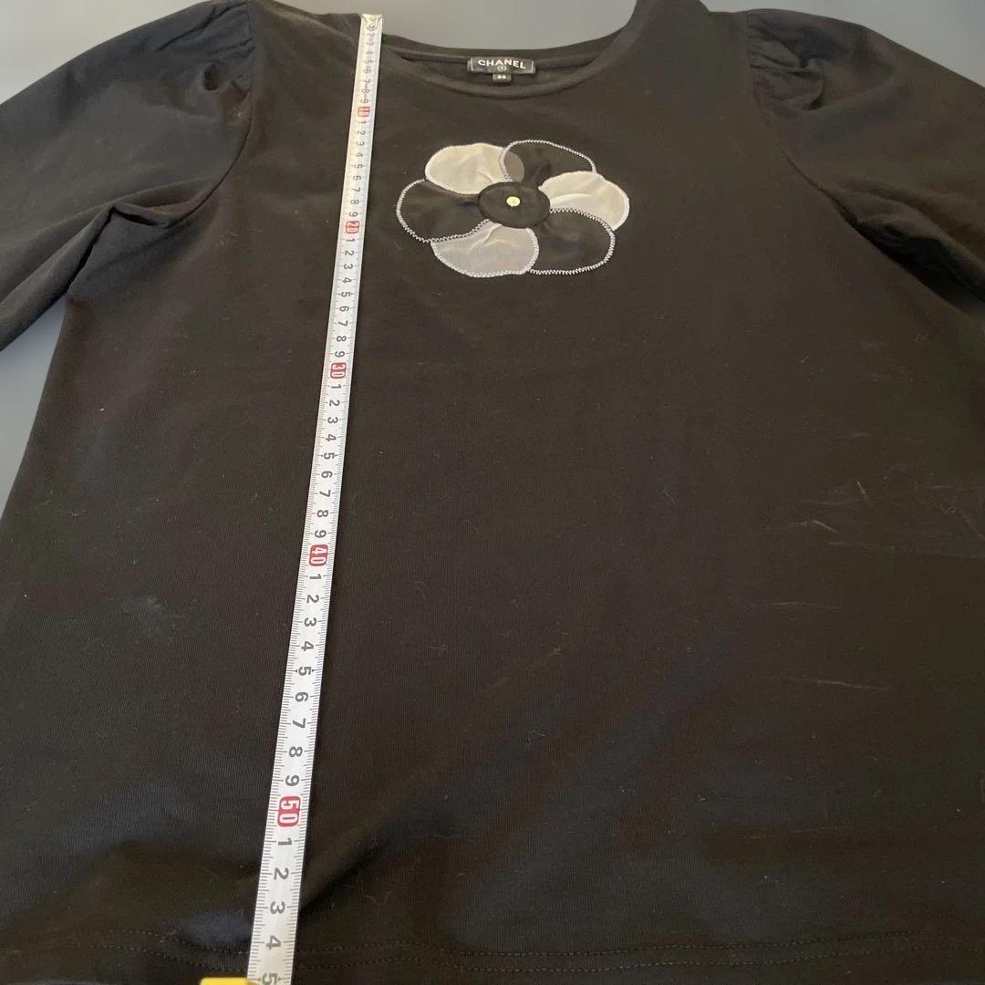 美品　CHANEL ブラック Tシャツ 34 カメリア