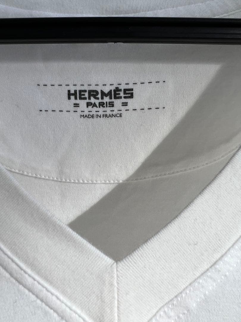 HERMES ホワイト Vネック Tシャツ 正規品 サイズ３６ 格安