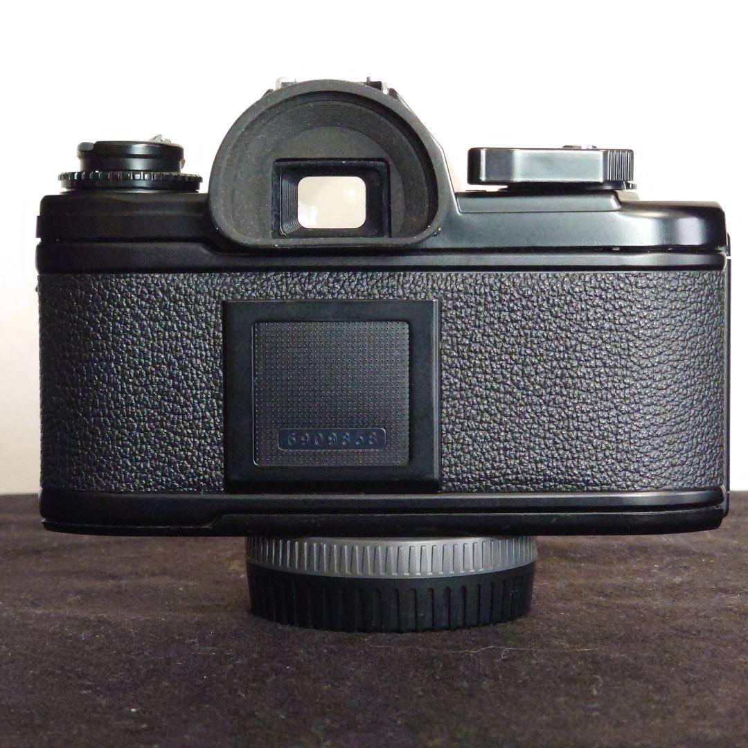 Nikon EM フィルム一眼レフカメラ　レンズ3本　ストロボ