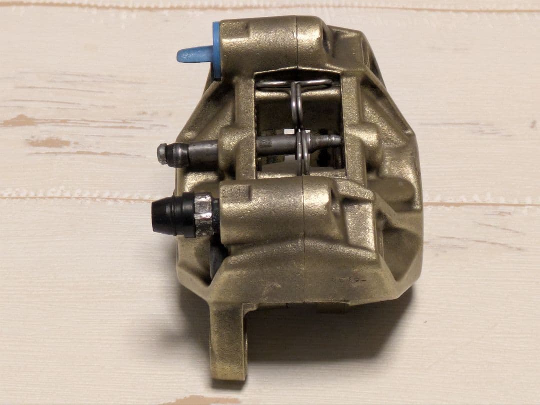 brembo（ブレンボ ）ブレーキキャリパー 32㎜ ピッチ84㎜ 中古品