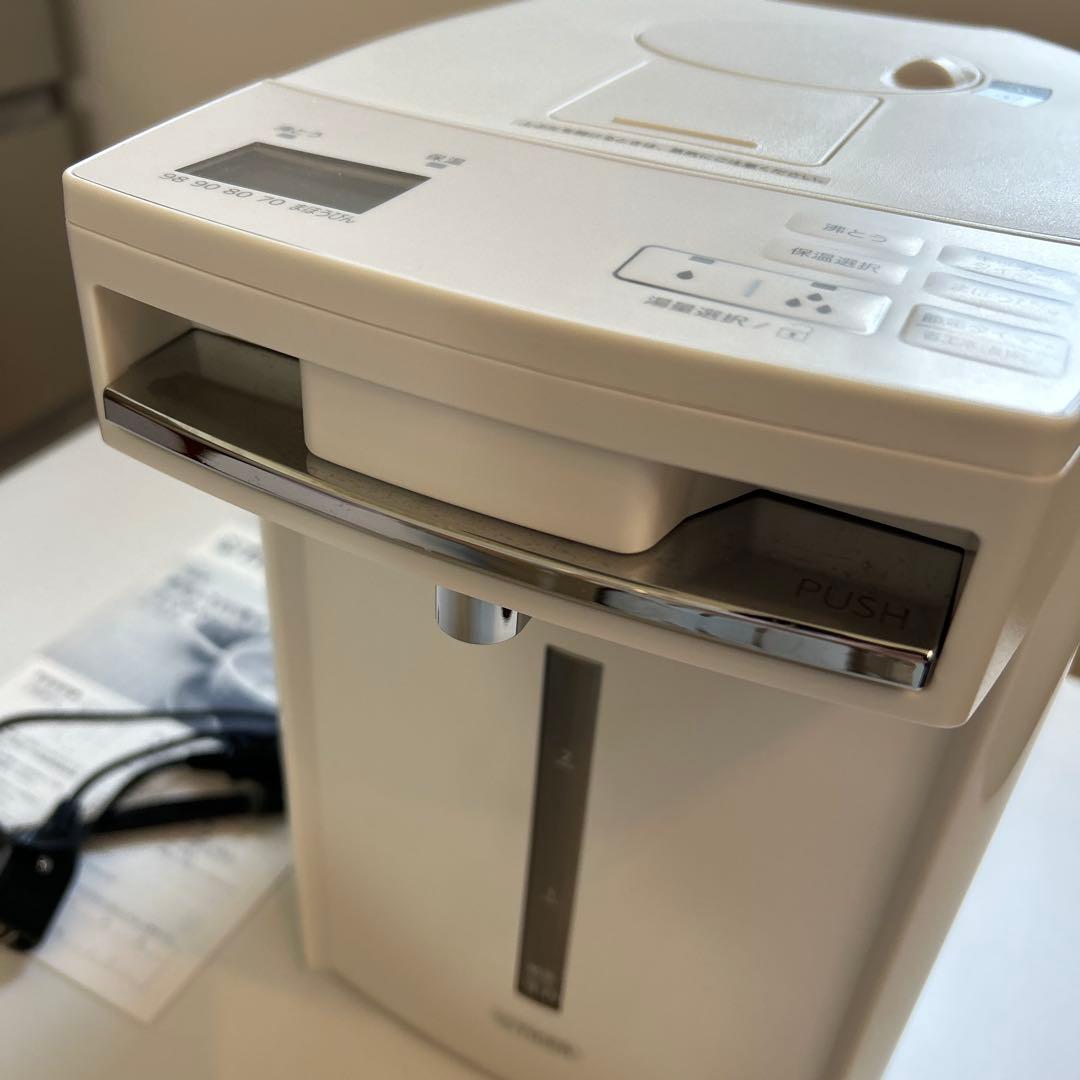 美品❗️新型2026年購入、2025年製タイガー 電気ポット 3L、白、蒸気レス