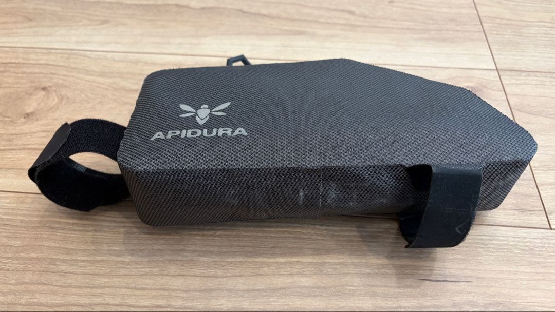 APIDURA エクスペディショントップチューブバッグ (1L)