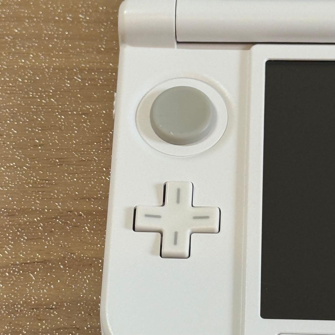 7-174【美品】ニンテンドー3DS LL ホワイト