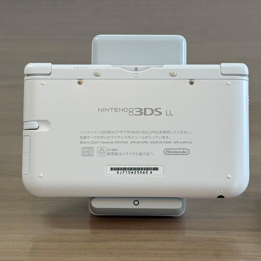 7-174【美品】ニンテンドー3DS LL ホワイト
