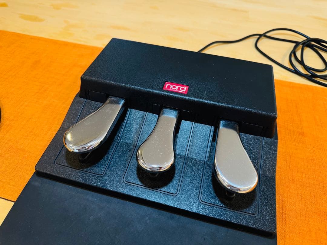 Nord Stage 3 88 key 美品！ (SKB製88鍵用ケース付属)