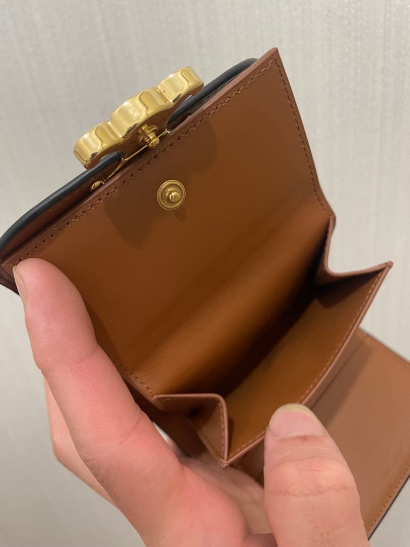 『美品』セリーヌ　トリオンフ　三つ折り財布 ブラウン　ゴールド金具