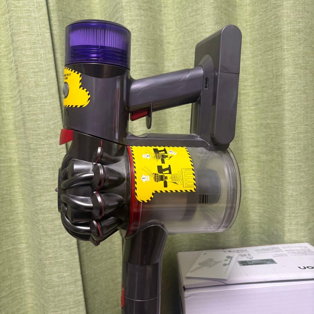 ダイソン　V8 slim fluffy サイクロン式　コードレスクリーナー