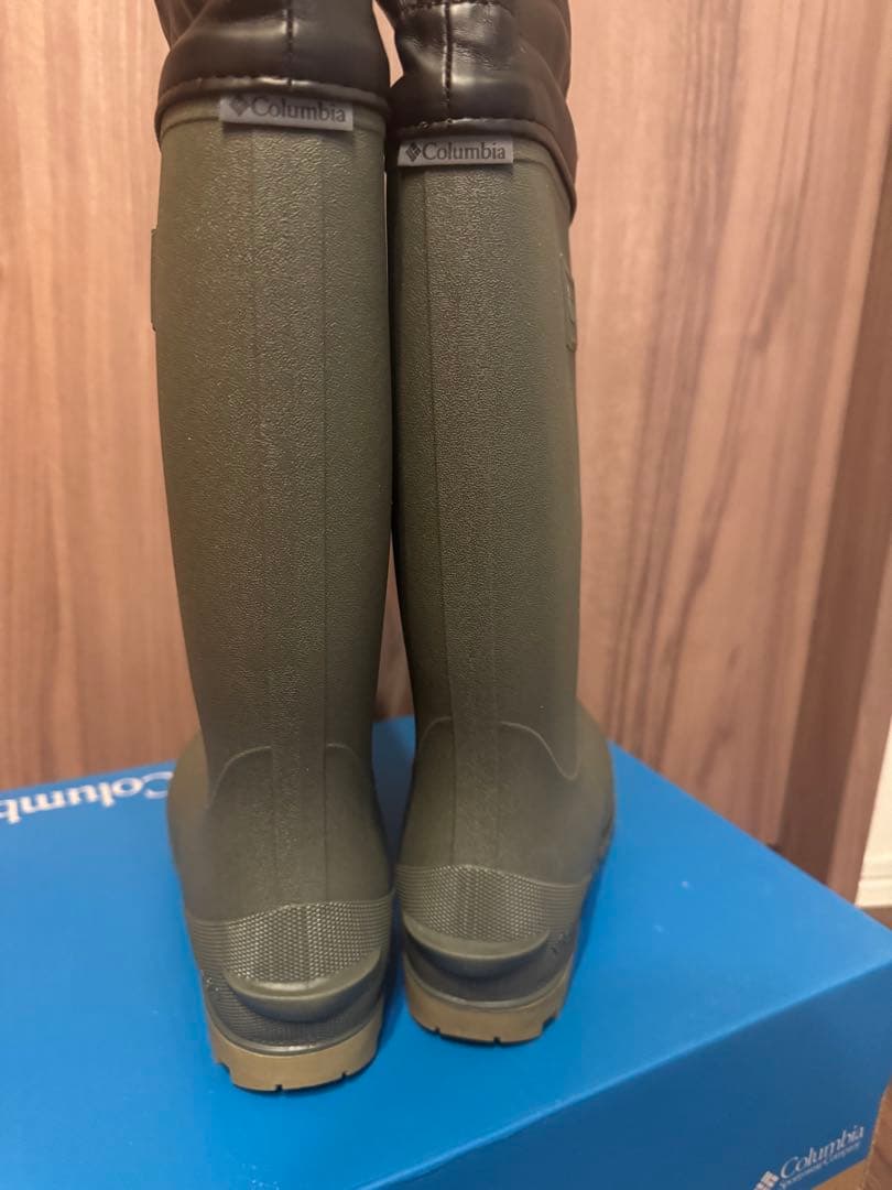 セールColumbia オリーブ色 長靴 新商品　　24cm 新品